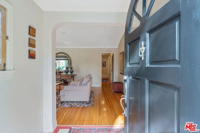 533 N Bronson Avenue, Los Angeles, CA 90004