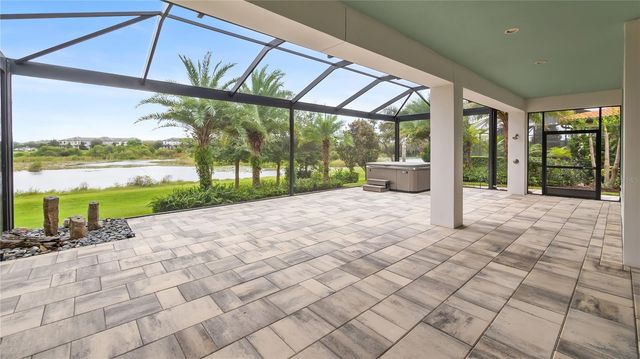15594 SHOREBIRD LANE, Winter Garden, FL 34787