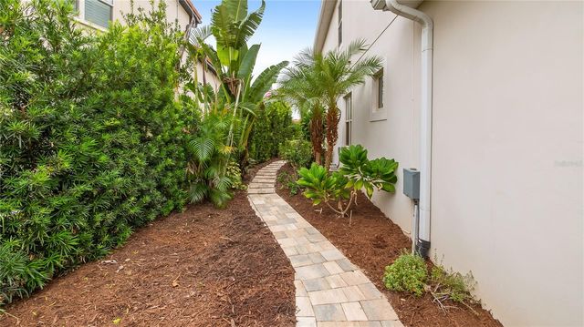 15594 SHOREBIRD LANE, Winter Garden, FL 34787