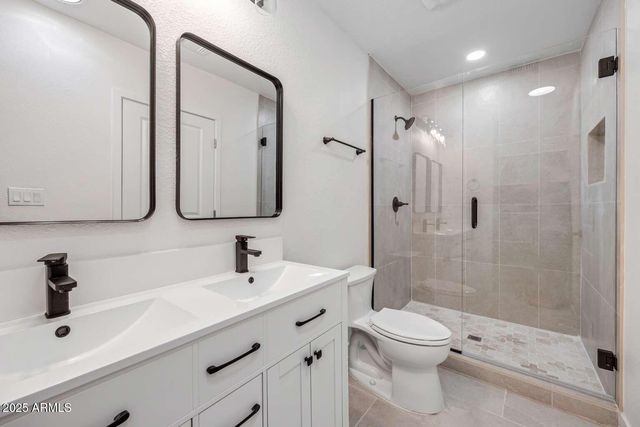 1802 E ARDMORE Drive, Phoenix, AZ 85042