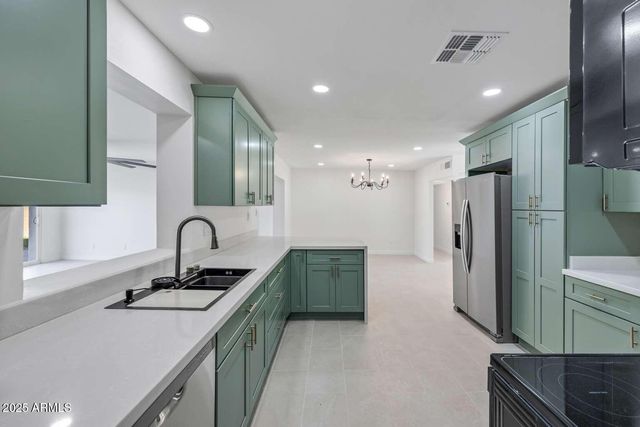 1802 E ARDMORE Drive, Phoenix, AZ 85042