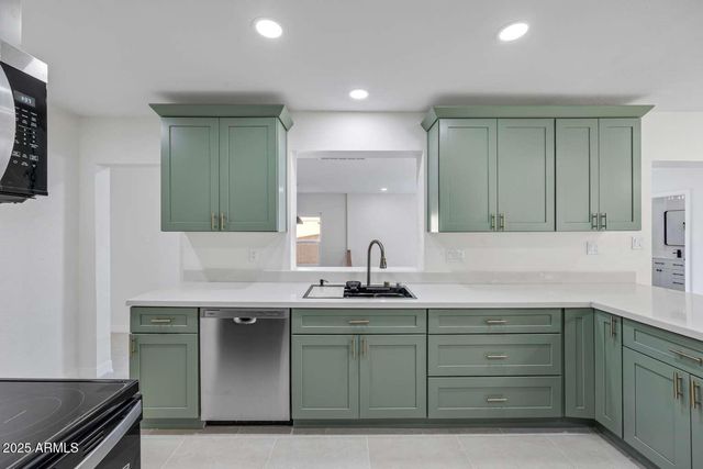 1802 E ARDMORE Drive, Phoenix, AZ 85042