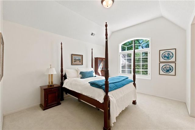 11401 W 141st Street, Overland Park, KS 66221