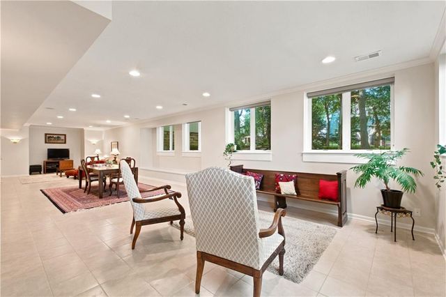 11401 W 141st Street, Overland Park, KS 66221