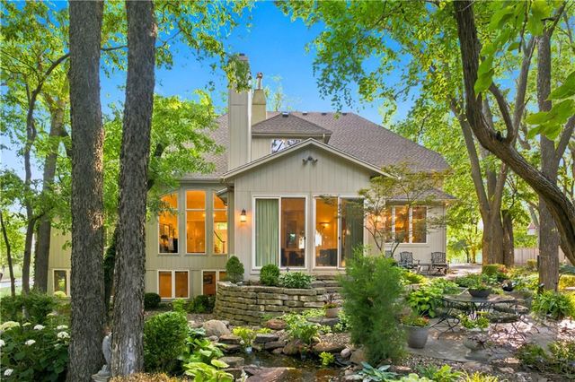 11401 W 141st Street, Overland Park, KS 66221