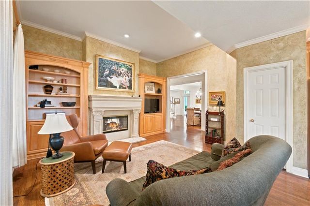 11401 W 141st Street, Overland Park, KS 66221