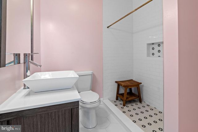 348 WHITRIDGE AVE, Baltimore, MD 21218