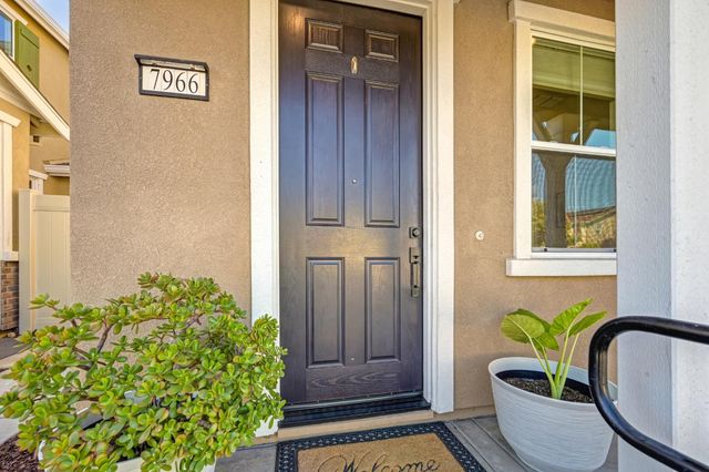 7966 Pitcher St, Citrus Heights, CA 95610