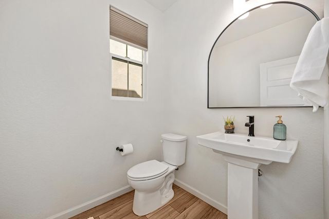 7966 Pitcher St, Citrus Heights, CA 95610