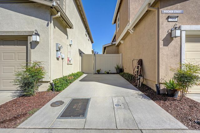 7966 Pitcher St, Citrus Heights, CA 95610