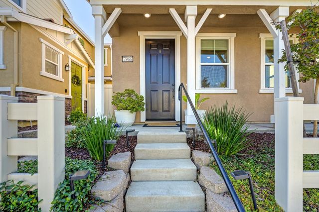 7966 Pitcher St, Citrus Heights, CA 95610