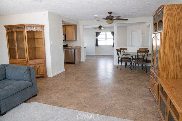 18804 Vine Street, Hesperia, CA 92345