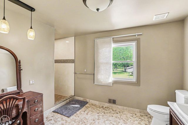 14270 31 Mile Road Road, Washington Twp, MI 48095
