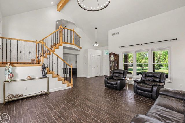 14270 31 Mile Road Road, Washington Twp, MI 48095