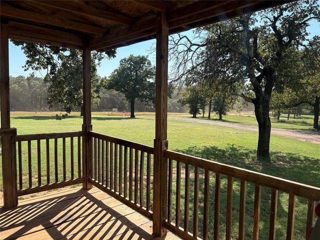 7424 E Charter Oak Road, Guthrie, OK 73044