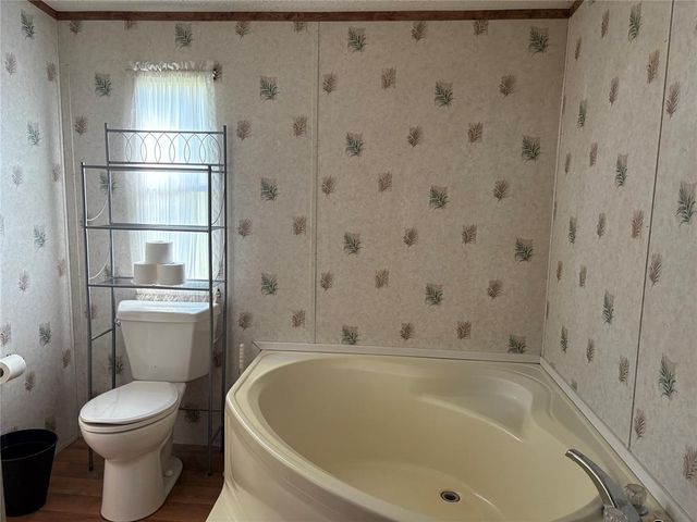 7424 E Charter Oak Road, Guthrie, OK 73044