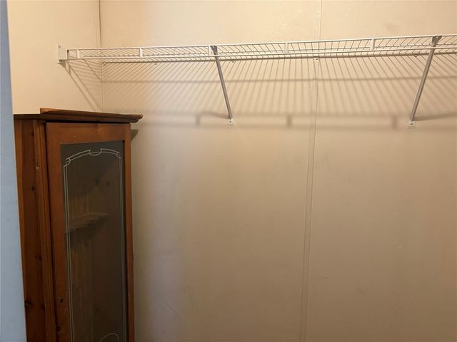 7424 E Charter Oak Road, Guthrie, OK 73044