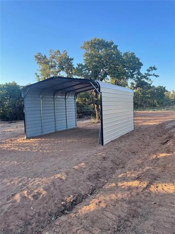 7424 E Charter Oak Road, Guthrie, OK 73044