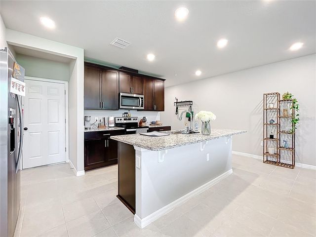 1045 DESERT CANDLE DRIVE, Ocoee, FL 34761