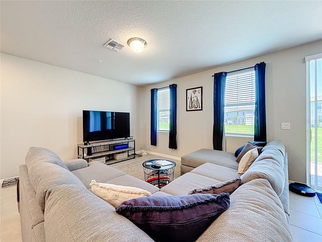 1045 DESERT CANDLE DRIVE, Ocoee, FL 34761