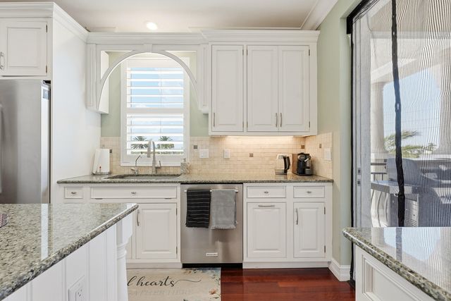 50 SE Ocean Boulevard 302, Stuart, FL 34994