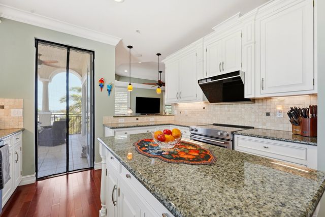 50 SE Ocean Boulevard 302, Stuart, FL 34994