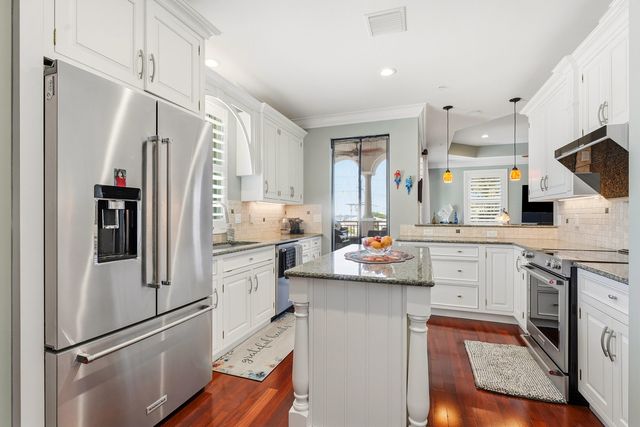 50 SE Ocean Boulevard 302, Stuart, FL 34994