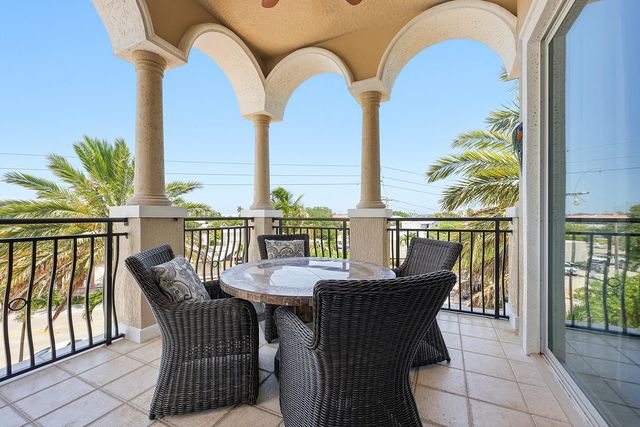 50 SE Ocean Boulevard 302, Stuart, FL 34994