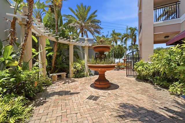 50 SE Ocean Boulevard 302, Stuart, FL 34994