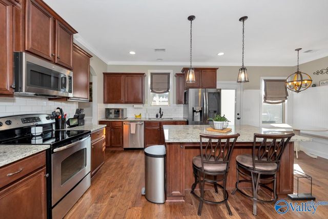 2409 Bell Manor Drive SW, Huntsville, AL 35803