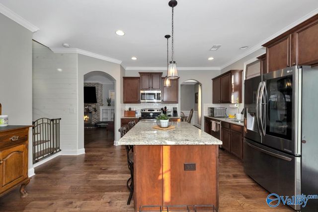 2409 Bell Manor Drive SW, Huntsville, AL 35803