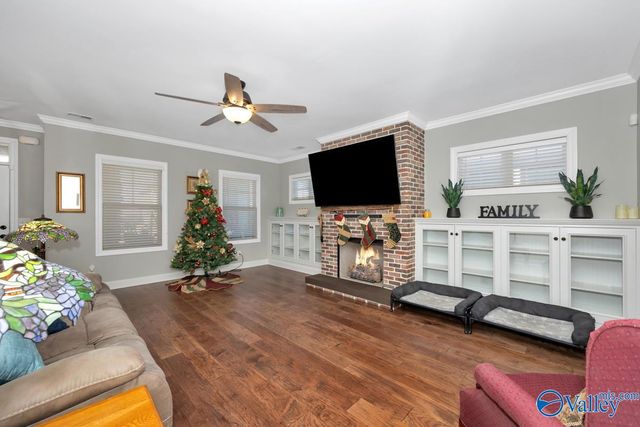 2409 Bell Manor Drive SW, Huntsville, AL 35803