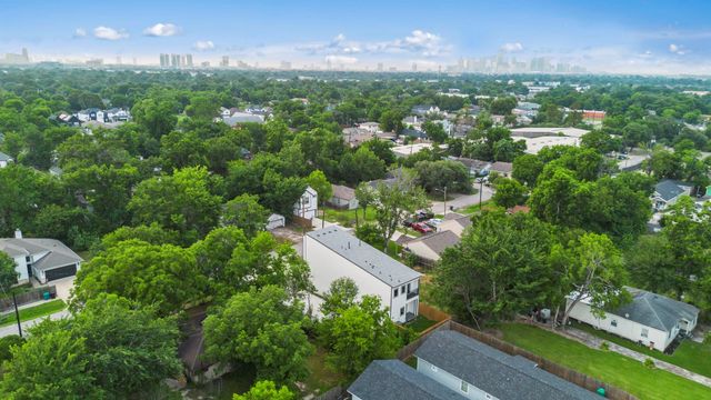 6631 Foster Street, Houston, TX 77021