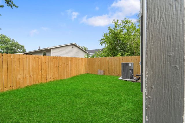 6631 Foster Street, Houston, TX 77021