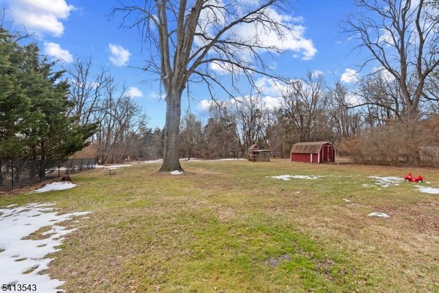 63 Huyler Rd, Branchburg Twp., NJ 08876