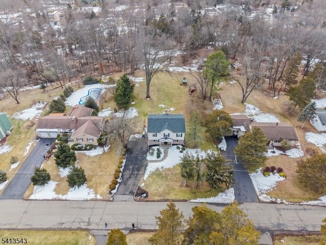 63 Huyler Rd, Branchburg Twp., NJ 08876