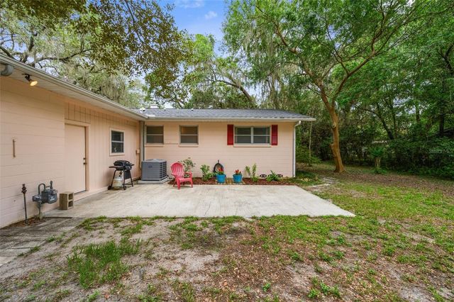 318 SW 40TH TERRACE, Gainesville, FL 32607