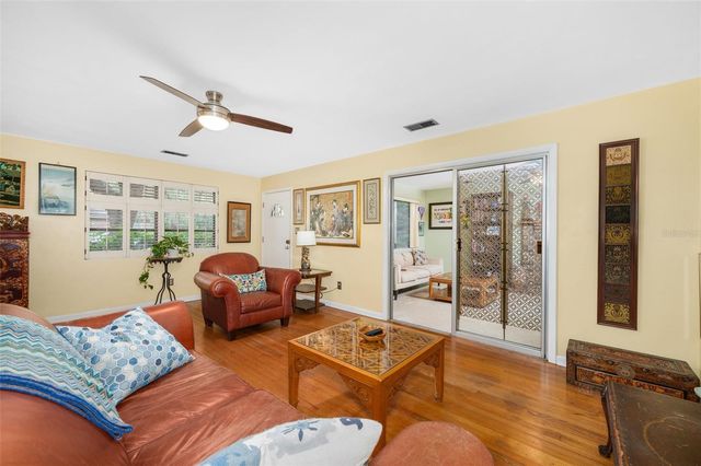 318 SW 40TH TERRACE, Gainesville, FL 32607