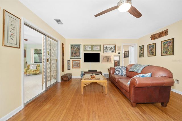 318 SW 40TH TERRACE, Gainesville, FL 32607