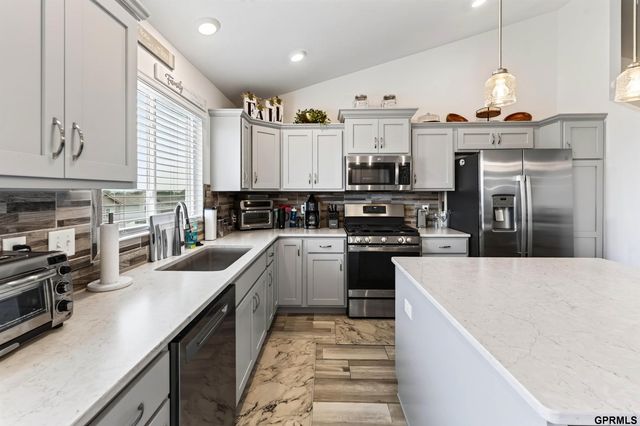 11055 Sunrise Street, Omaha, NE 68142