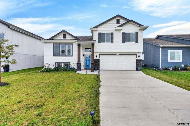 11055 Sunrise Street, Omaha, NE 68142