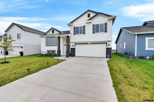 11055 Sunrise Street, Omaha, NE 68142