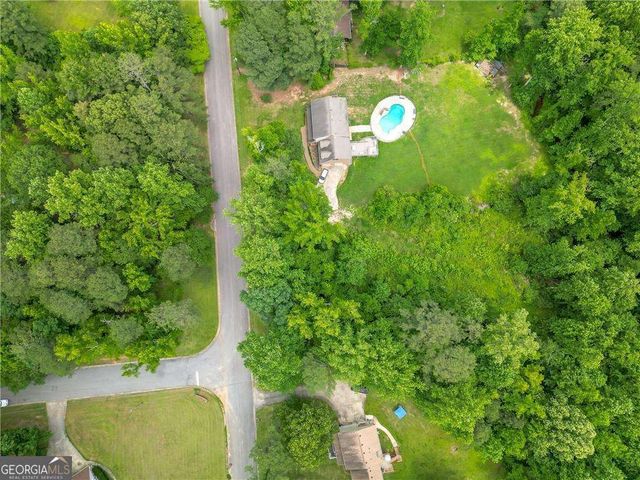 6990 Oak Leaf Drive, Fairburn, GA 30213