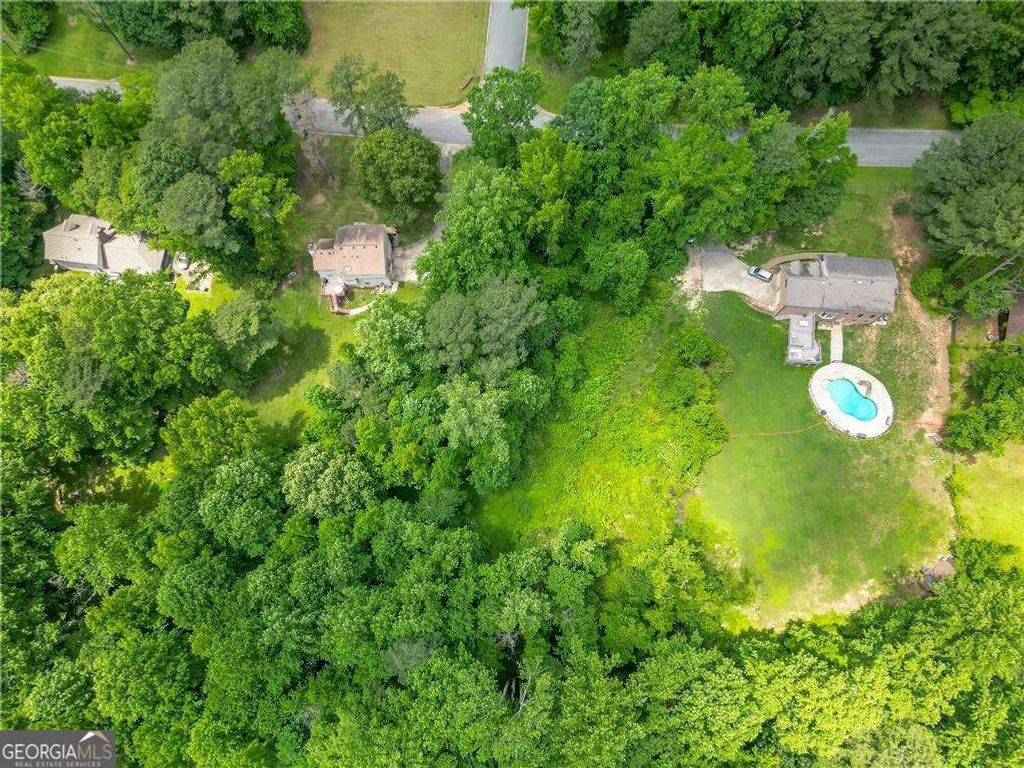 6990 Oak Leaf Drive, Fairburn, GA 30213