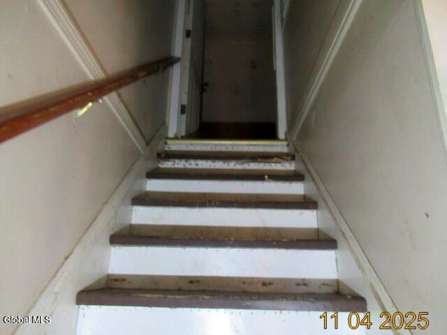 36 Jackson Road, Moreau, NY 12803