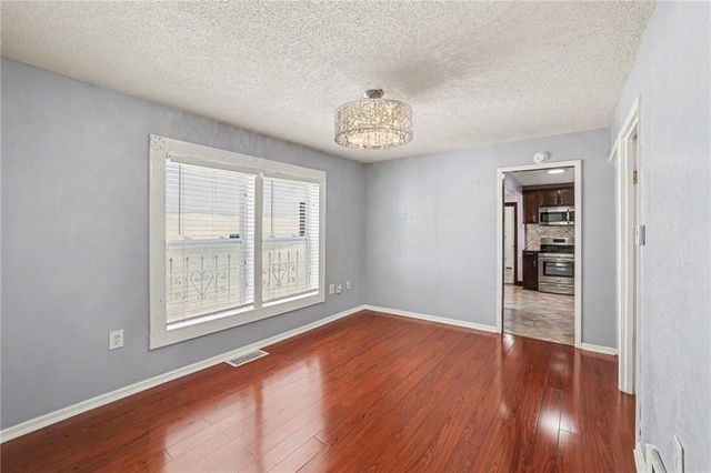 909 Central Avenue, Kansas City, KS 66101