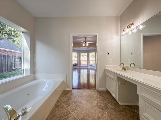 2210 Crossbrook Court, League City, TX 77573