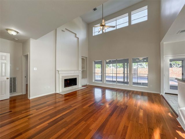 2210 Crossbrook Court, League City, TX 77573