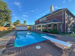 2210 Crossbrook Court, League City, TX 77573