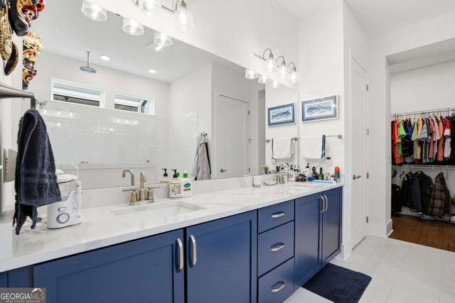 6742 Welcome Road, Flowery Branch, GA 30542